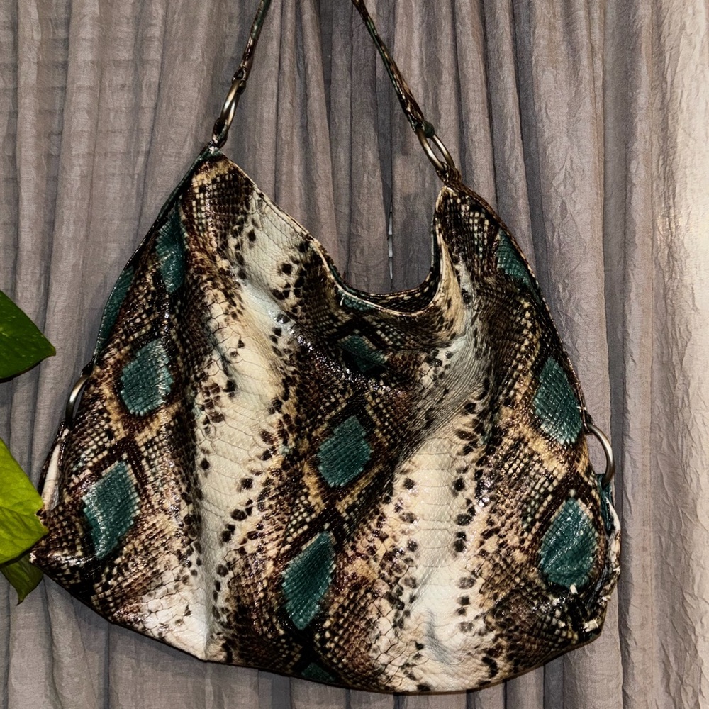 Chicos python hobo sling bag - Picture 4 of 8